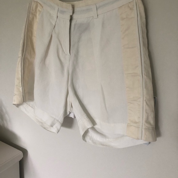 Roberto Cavalli Elegant White Women's Bermudas - Picture 10 of 12